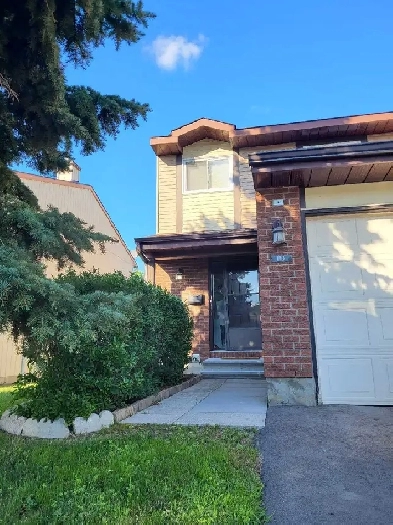 Bright 3 bed, 3 bath in Kanata for rent