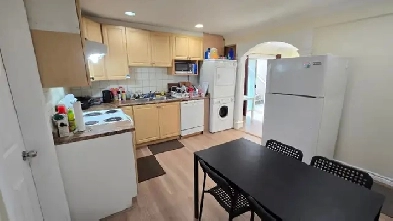 Furnished 3BR 2Bath suite in Kerrisdale(25minBus to UBC/Dntn/UCW
