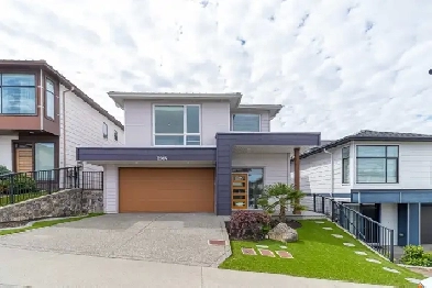 Executive 3 Bedroom house in Westhill, Langford BC