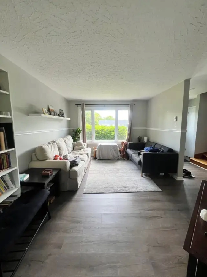 3 BR 1 BATH SEMI-DETACHED COLE HARBOUR HOME AVAILABLE OCT 1