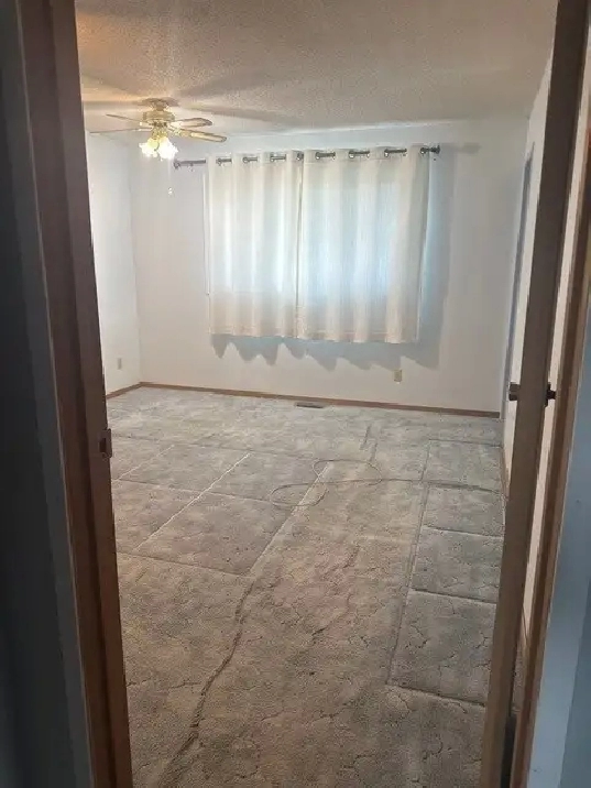 WHITEHORN HOUSE FOR RENT  1800.00