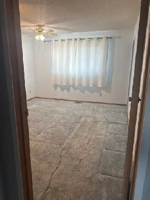 WHITEHORN HOUSE FOR RENT  1800.00