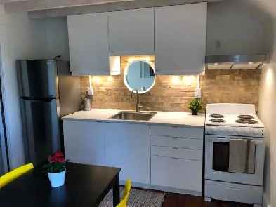 1-Bedroom Farmhouse Apartment | Vaulted Ceilings, Exposed Brick