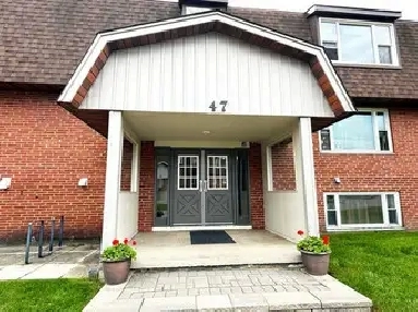 2 Bedroom Apartment - New appliances, Modern Upgrades!