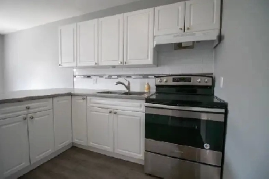 1 Ormond St N - Bachelor Units