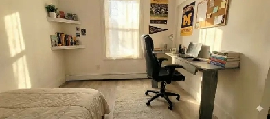 Chambre à louer tout inclus - Maison 100 % étudiante à Longueuil