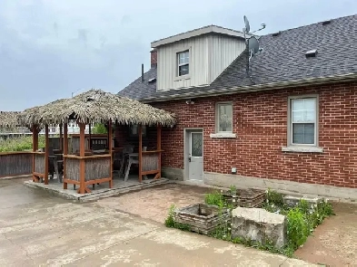 HOUSE FOR RENT