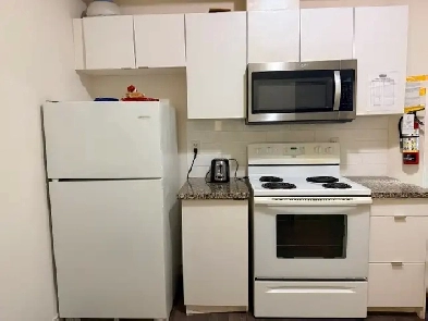 FURNISHED ROOM FOR GIRLS- IMMEDIATE MOVE IN