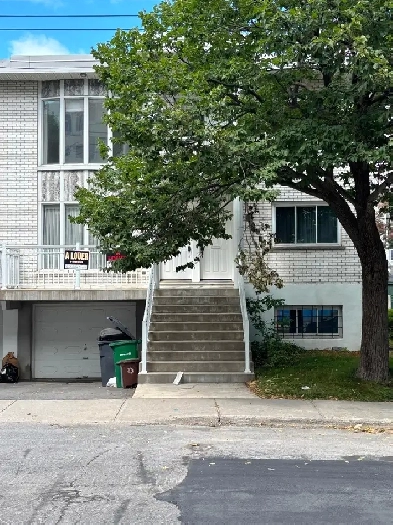 Logement à louer 5 1/2 (Rez de Chaussée)