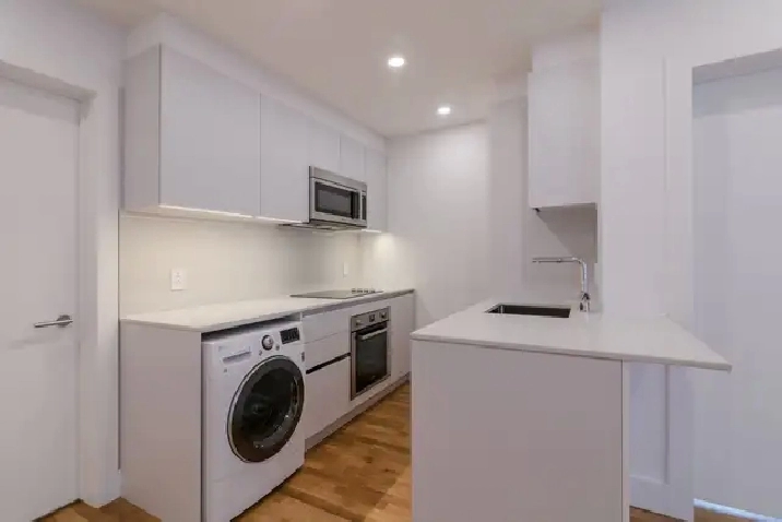 1 bed 1 bath on corner of Van Horne & Cote-des-neiges - ID 1502