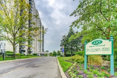 Spacious Corner 2 Bedroom Condo — 1,000 sq ft — $2,850/month