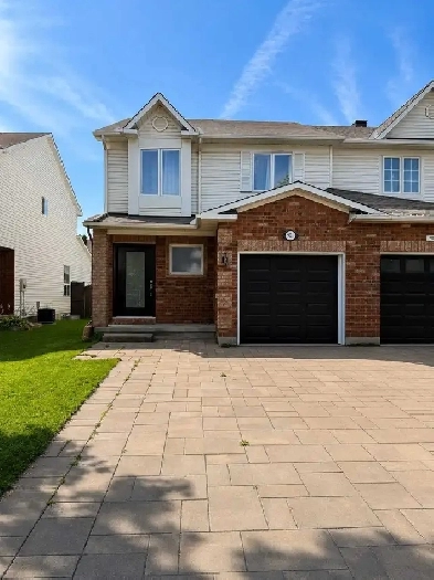 Upgraded Townhome for Rent 1700sq ft