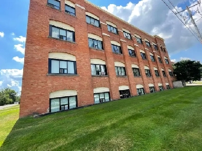Studio Apartment in Orangeville - Available