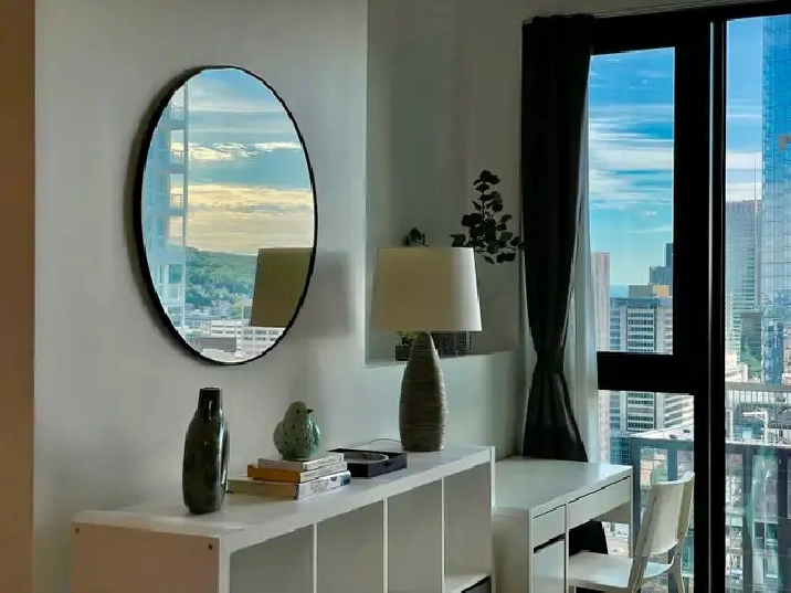 july 21-31, luxury, 1 bR,landmark, heart of downtown montreal$9