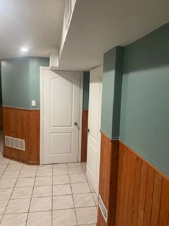 1 bedroom basement available for rent