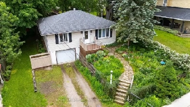 255 Rowe St, Paisley OPEN HOUSE JULY 26 1-3