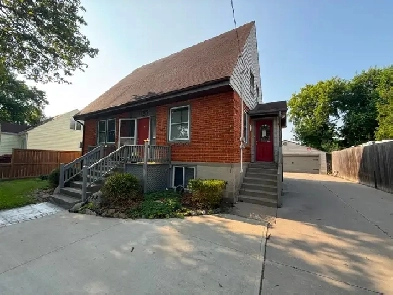 2-Bed, 1-Bath Central Sarnia  – $1,800 All-Inclusive