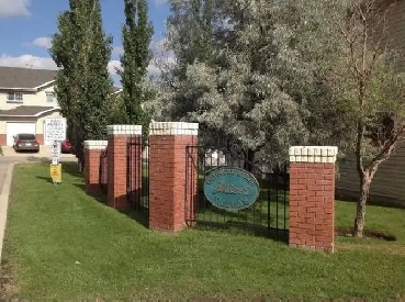 Townhouse for Rent: Comfortable, Convenient, Move-in ready