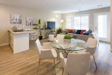 Element Townhomes on Eaglewood - 2 Bedroom Upper Townhome House