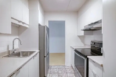 semi-renovated 1-bed apartment, Saint-Lambert - ID 3371