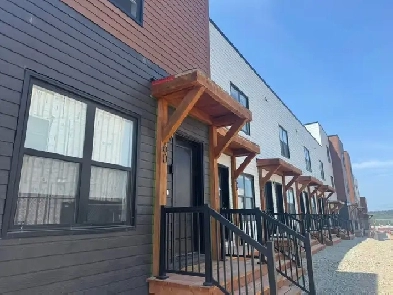Winnie Lane - 1-Bedroom Loft   FREE Internet - 1st Month FREE