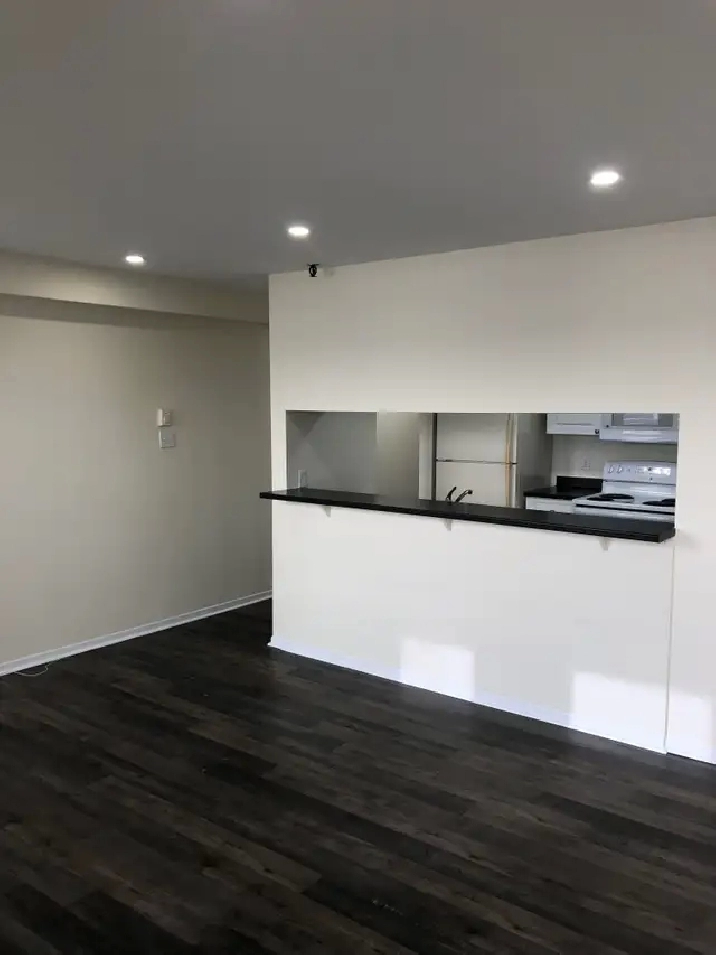 Waterfront 2BR - 249 Windmill Unit 201 - Oct 2nd - Heat/Wat/PK