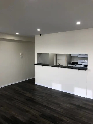Waterfront 2BR - 249 Windmill Unit 201 - Oct 2nd - Heat/Wat/PK