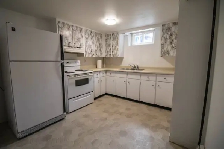 121 Mackan St, Thorold - All Inclusive 2 Bed Lower Unit