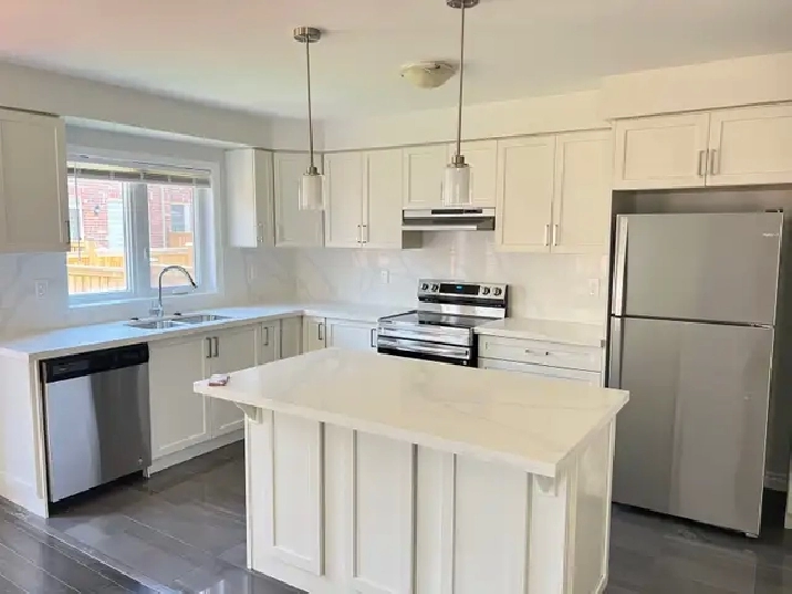 4 Bedroom House for rent - Brampton
