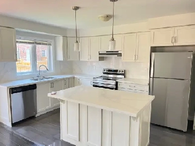 4 Bedroom House for rent - Brampton