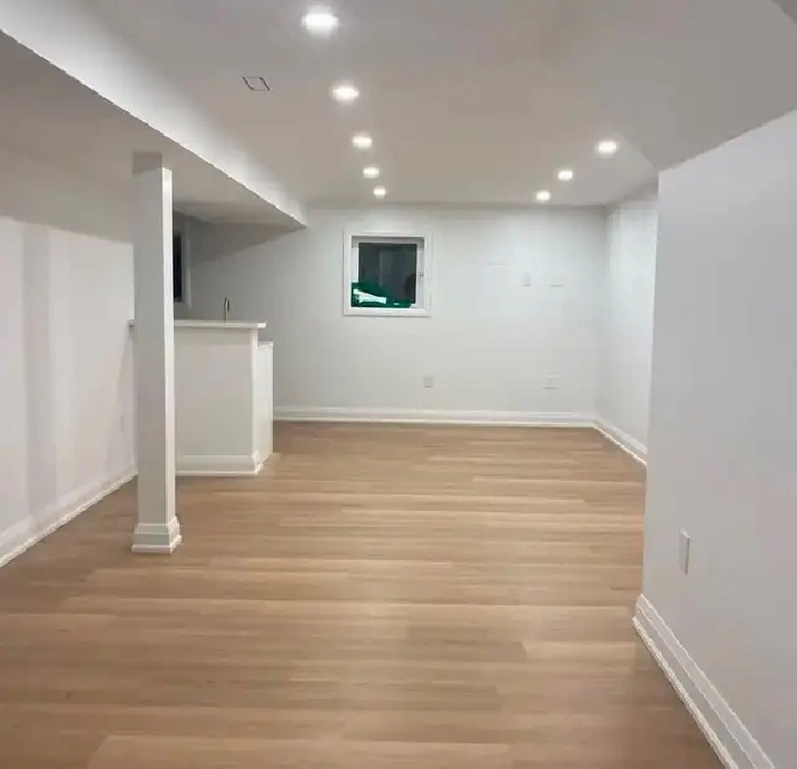 Studio Style Basement Rental in Thornhill - Ideal for Singles
