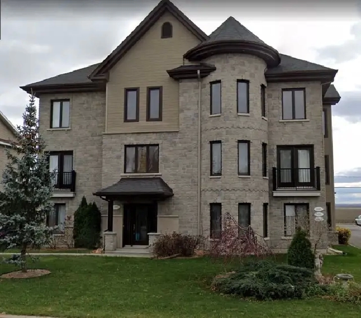 Grand 4½ à louer (2ième étage) – St - Hyacinthe
