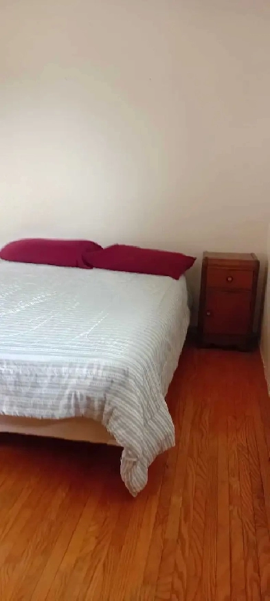Room for Rent. Female. August  1st nice place. Big.