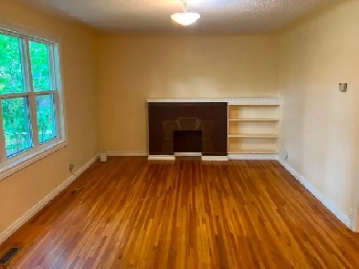 3Bed/1Bath-MainFloor-BonnieDoonArea-Internet/Utilities Included