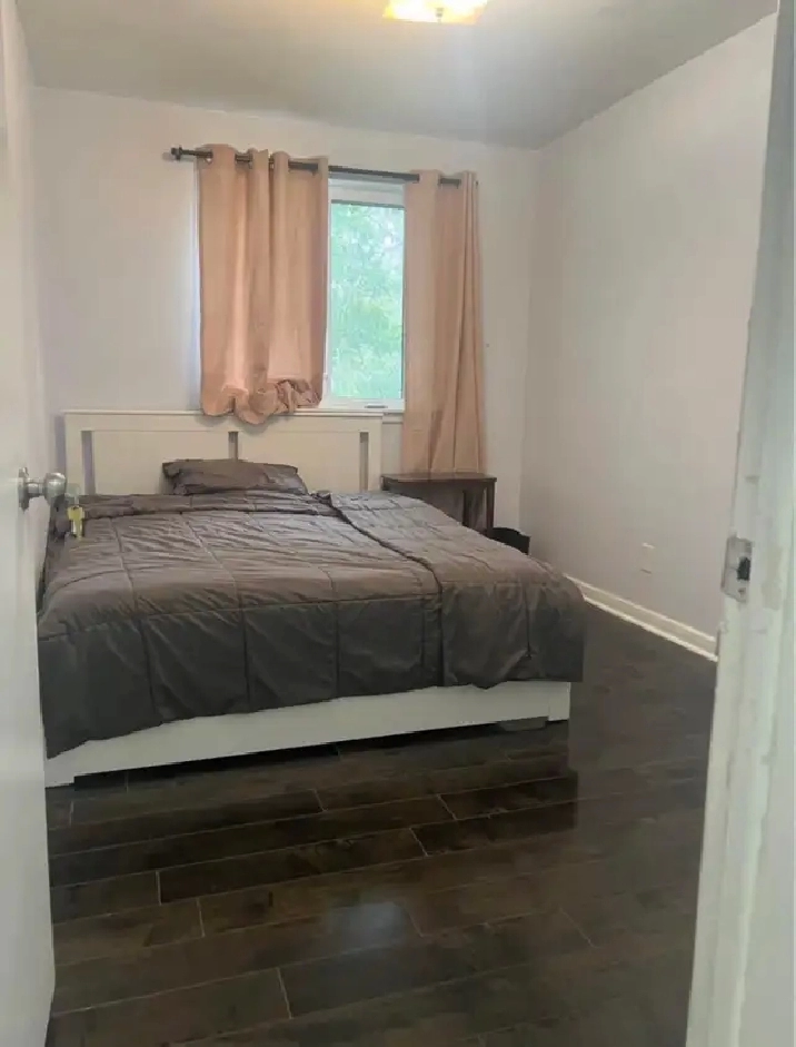 Bright Furnished Room for Rent – North York