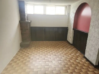 Beautiful Private Room for Rent in North York - $700