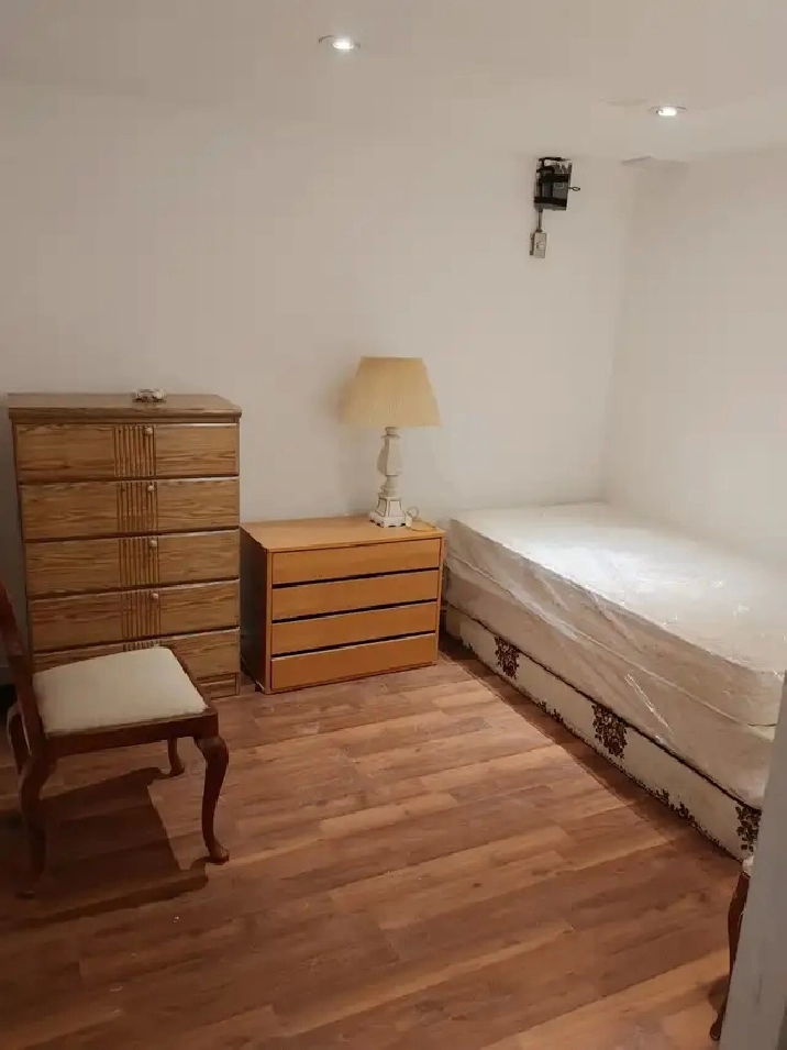 Furnished room for rent