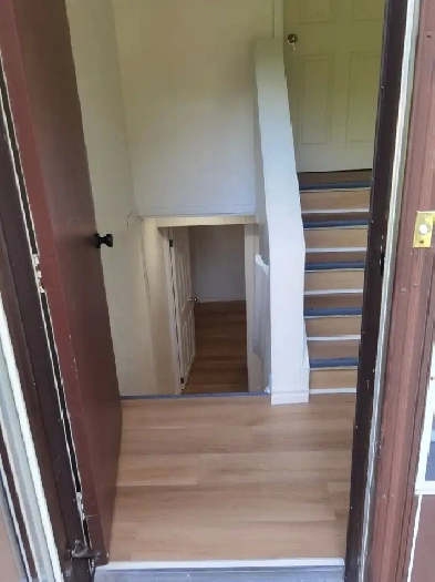 3 bedrooms bsmt in Cooksville for rent