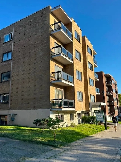 31/2 and 41/2 apartment Near Metro - ALL INCL. Available now
