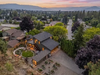 4 Bed West Coast Contemporary on 0.31 Acres | South East Kelowna