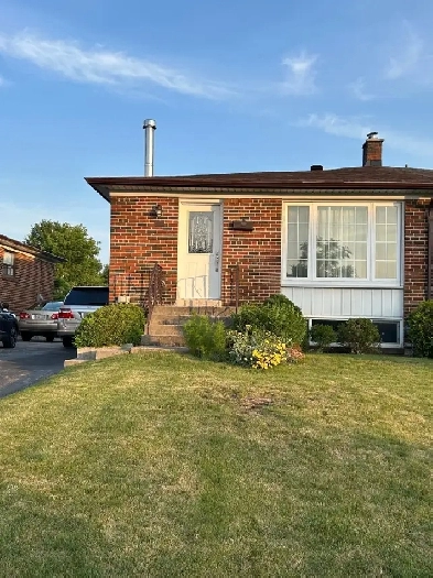 4 1 bed 2 bath whole house (Sheppard/Victoria Park/Finch)