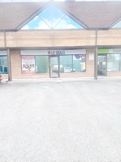 $2,450/month 1700 sqft Industrial Office Warehouse | Stouffville