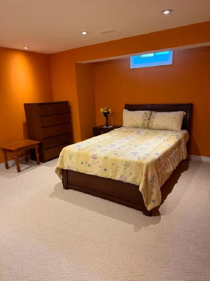 Furnished room in a beautiful detached home