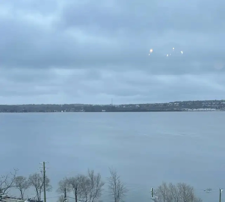 Barrie 8th floor waterfront view Condo for rent