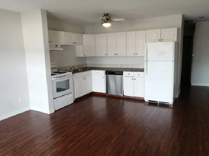 SPACIOUS – RENOVATED – PET FRIENDLY