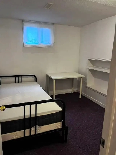 Bedrooms in the basement, Mcbride&Erindale Station,Mississauga