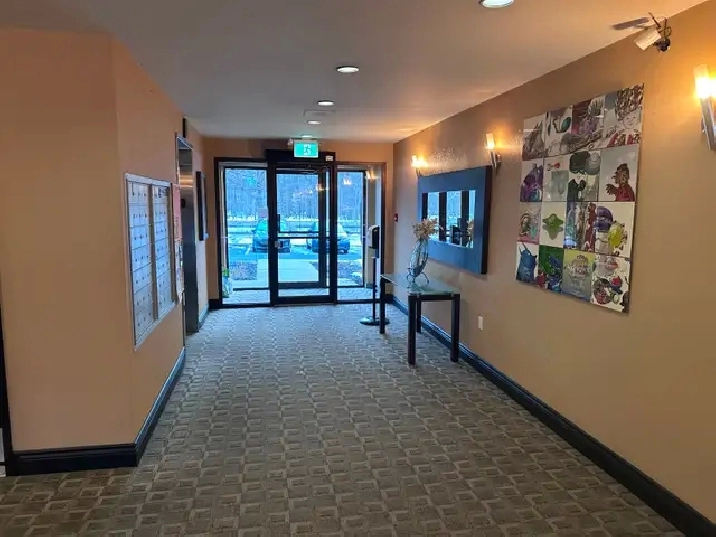 Grand 4-1/2 rénové à Louer: $1675/m, Immédiat à Longueuil