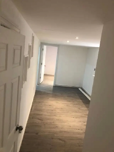 2 bedroom 1 bathroom apartment near UWO