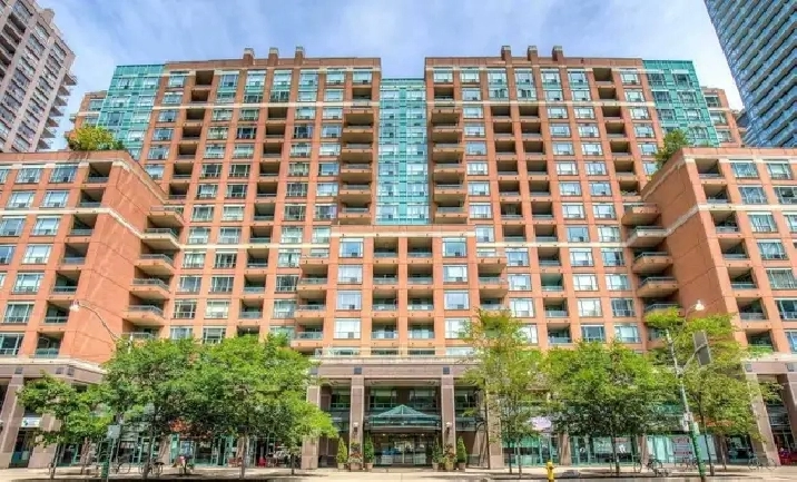 Downtown Toronto (Bay and Wellesley) 1BR for rent