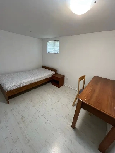One room for rent
